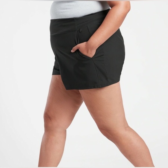 Athleta Brooklyn Short - Picture 2 of 8